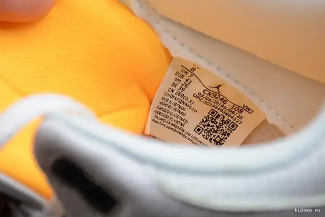 Rep JORDAN (W) RETRO LASER AIR CK9246-108 ORANGE 3 0521